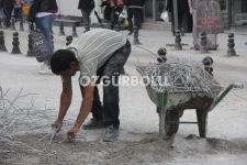 ÇALIŞMALAR ONLARA EKMEK PARASI OLUYOR