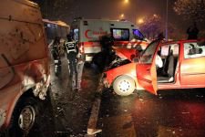 DAKİKALARCA AMBULANSI BEKLEDİ