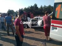 FECİ KAZADA 1 KİŞİ ÖLDÜ, 9 KİŞİ YARALANDI