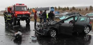 FECİ KAZADA HAYATINI KAYBETTİ