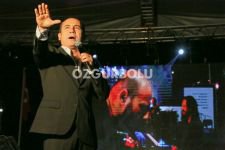 FERHAT GÖÇER'DEN MUHTEŞEM KONSER