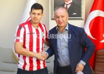 FRANCO RESMEN İMZALADI