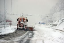 GECE GÜNDÜZ ÇALIŞIYORLAR