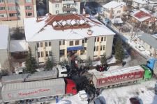 HALEP'E TIRLAR DOLUSU YARDIM...