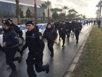 İZMİR ADLİYESİ ÖNÜNDE PATLAMA