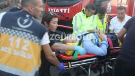 KAMYON VE YOLCU OTOBÜSÜ ÇARPIŞTI, 1 ÖLÜ 21 YARALI