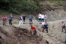 KAMYONUN ALTINDA KALARAK CAN VERDİ