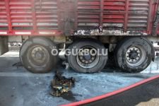 KERESTE YÜKLÜ TIR ALEV ALDI, UCUZ ATLATILDI