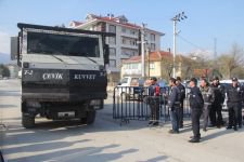 MERAL AKŞENER'İ PROTESTO ETTİLER