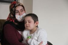 MİNİK ZEYNEP'TEN KAHREDEN HABER