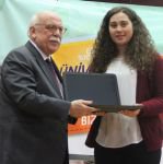 ÖĞRENCİLER BİLGİSAYARLARINA KAVUŞTU