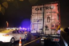 TEM'DE TIR TIR'A ARKADAN ÇARPTI