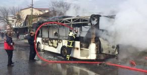 VİDEO HABER - HALK OTOBÜSÜ ALEV ALEV YANDI