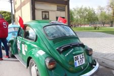 VOSVOS SEVERLERİN CUMHURİYET COŞKUSU