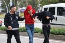 ADLİYEYE SIRITARAK GİRDİLER