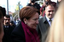 AKŞENER HÜKÜMETİ HEDEF ALDI