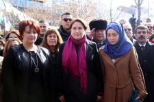 AKŞENER HÜKÜMETİ HEDEF ALDI