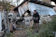 ALİ DEDE KEDİLERİYLE SICAK YUVASINDA