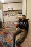 ALİ DEDE KEDİLERİYLE SICAK YUVASINDA