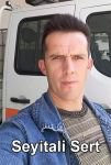 ARABA ÇARPAN İŞÇİLER HAYATINI KAYBETTİ