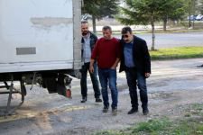 ARKADAŞINI BIÇAKLADI SAĞLIK OCAĞINA GÖTÜRDÜ