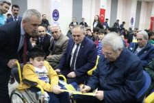AZİZ YILDIRIM'A SEVGİ GÖSTERİSİ