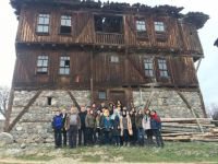 BAŞKANDAN ÖĞRENCİLERE GEZİ