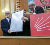 BOLULU ÇİFT ARSALARINI CHP'YE BAĞIŞLADI