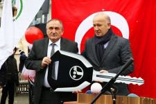 BOLUSPOR OTOBÜSÜNE KAVUŞTU