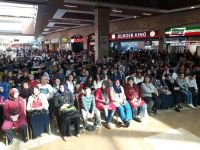 ÇAĞLA ŞİKEL HAYRANLARI İLE BULUŞTU