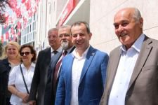 CHP'LİLER BAĞIŞTA BULUNDU