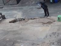 ÇÖKEN YOLA VATANDAŞ MÜDAHALE ETTİ