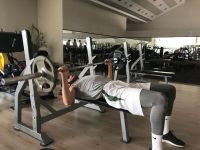 DEV ADAMLAR GÜÇ DEPOLUYOR