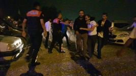 DÜĞÜNDE ORTALIK KARIŞTI, 8 YARALI