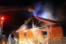 EŞİNDEN SONRA EVİNİ KAYBETTİ