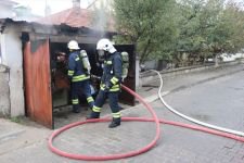 EŞYALARI TAMAMEN YANDI