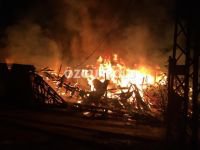 EV VE SAMANLIK ALEV ALEV YANDI