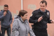 EVDE ARARKEN ÇANTACIDA ÇIKTI
