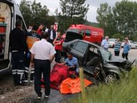 FECİ KAZADA 1 KİŞİ ÖLDÜ, 6 KİŞİ YARALANDI