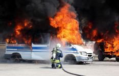 ARAÇLARI CAYIR CAYIR YAKTILAR