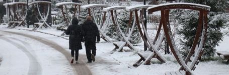 GÖLCÜK BEYAZA BÜRÜNDÜ