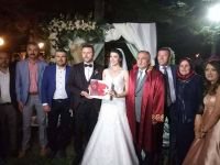 GÖRKEMLİ BİR DÜĞÜNLE DÜNYA EVİNE GİRDİLER