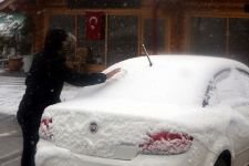 GÜNE BEMBEYAZ UYANDIK