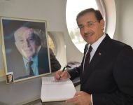 İLK ÖNCE ATATÜRK SONRA İZZET BAYSAL