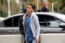 KADININ EL ÇANTASINDAN UYUŞTURUCU ÇIKTI