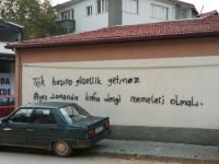 KİM BU TERBİYESİZ...