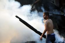 KOVALARLA SÖNDÜRMEYE ÇALIŞTILAR