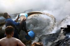 KOVALARLA SÖNDÜRMEYE ÇALIŞTILAR