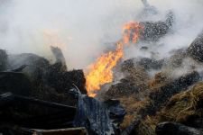 KOVALARLA SÖNDÜRMEYE ÇALIŞTILAR