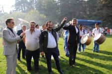 MÜCADELELER NEFESLERİ KESTİ